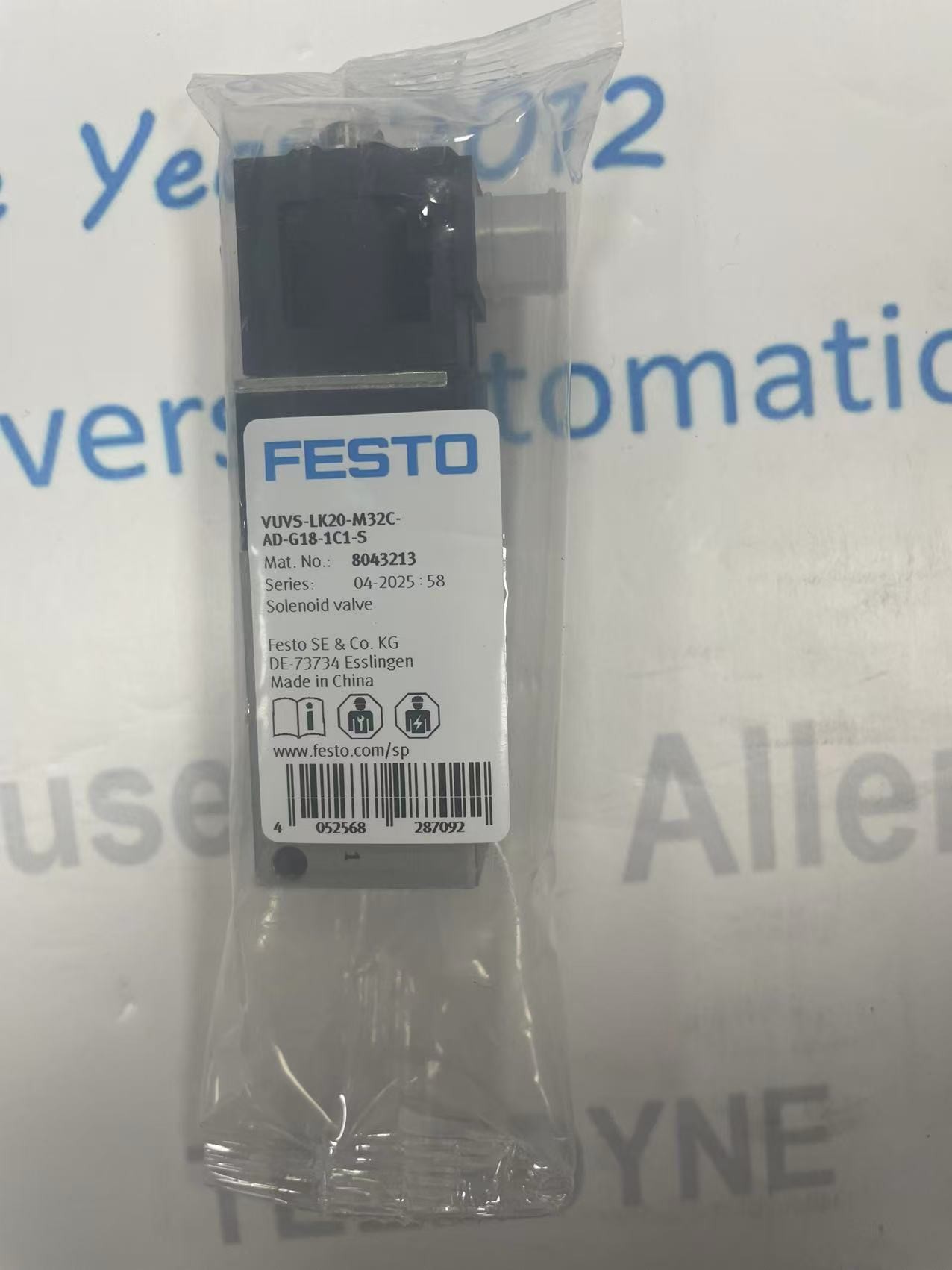 Festo Air solenoid valve VUVS-LK20-M32C-AD-G18-1C1-S With flow control option