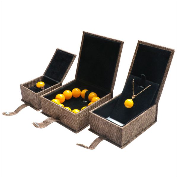 Slide Out Corrugated Shoe Boxes With Remarkable Simplicity Design