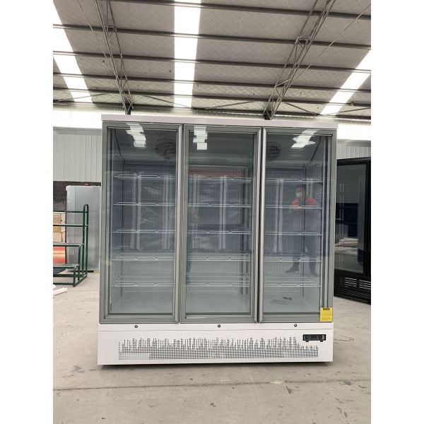 White Self Contained Three Glass Door Merchandiser Freezer Low Noise