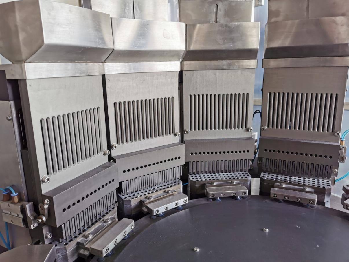 Pharmaceutical Capsule Filling Machine Automatic Capsule Making Machine NJP-5500C