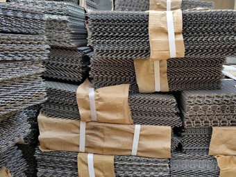 Thickness 0.3mm Expanded Metal Mesh Hot Dip Galvanized Diamond Shaped