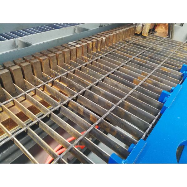 3 Points Per Time Plate 3mm Steel Grating Welding Machine