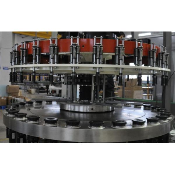 Aluminum Can Rotary Self Adhesive Packaging Labeling Machine 24000CPH