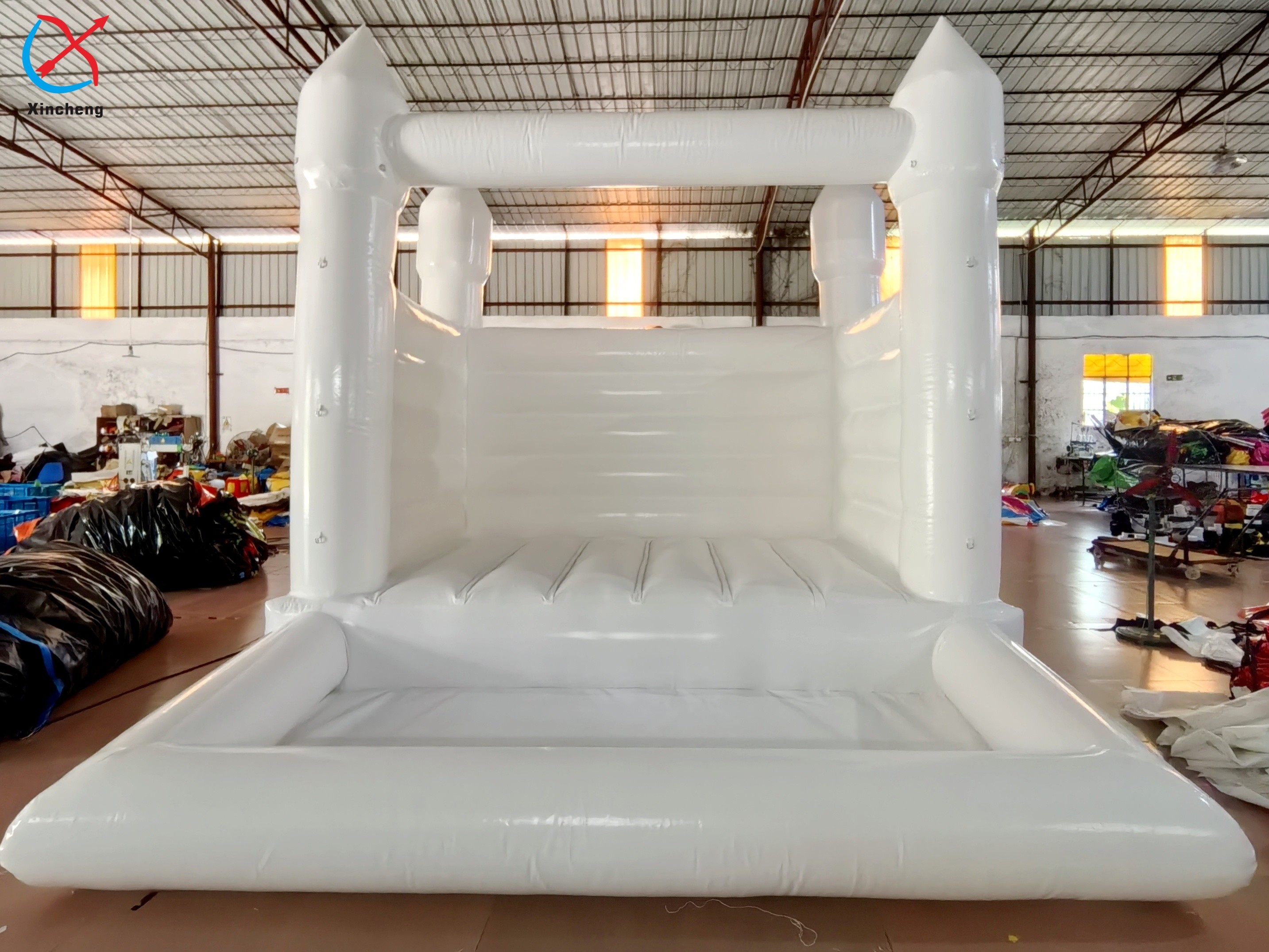 China Manufacturer Inflatable White Wedding Jump Area Inflatable Bouncy Castle wholesale