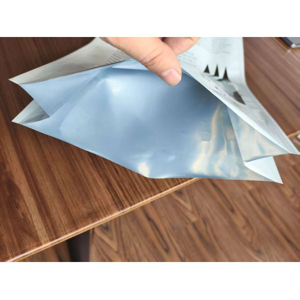 Customized Composite Bags With Customized Printing And Loading Capacity