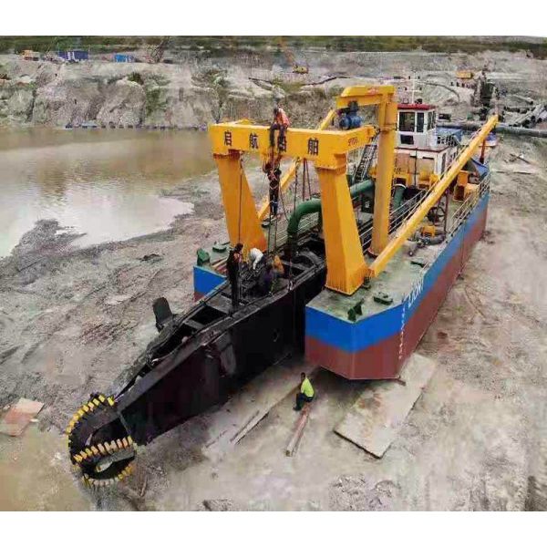 Full Hydraulic 12 Inch Cutter Suction Sand Dredger