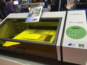 China Roland VersaUV LEF 12 Printer, small UV flatbed printer wholesale