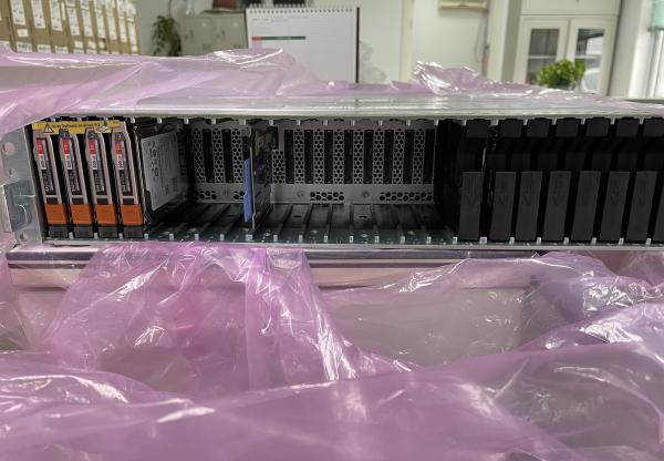 Storage Enclosure Emc Unity Storage System XT680 Xt Storage Series XT480F XT880