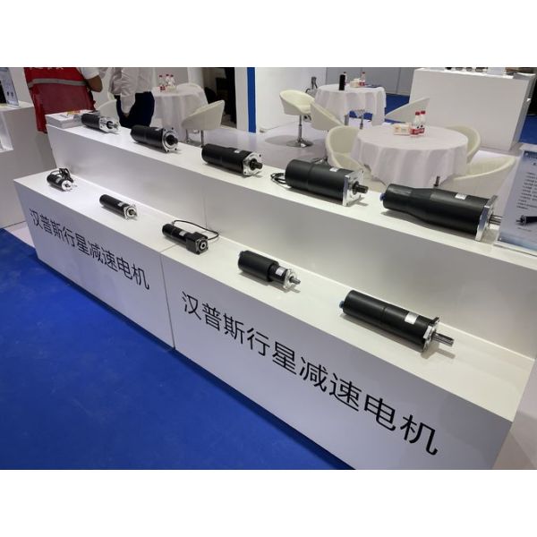Max Torque 150N.m Lower Noise Gear Motor Used In Solar PV Structure 3