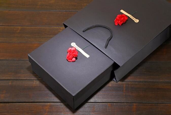 Custom design gradient color luxury paper packaging gift box with lid,Paper Flower Box Florist Bouquet Box Packaging Ros