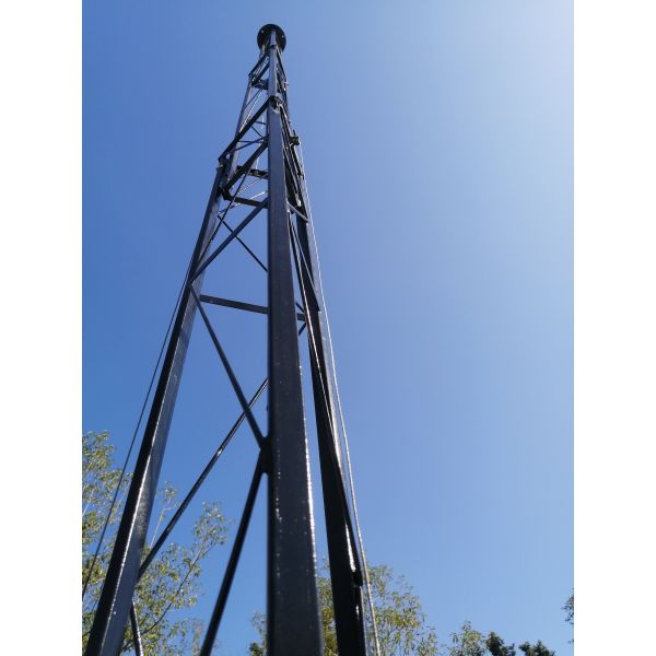 Winch Up Truss Structure 12M Tripod Telescoping Antenna Tower