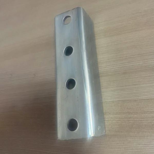 Quality Adjustable Galvanized Seismic Hanging Brackets Earthquake Bracket Components for sale