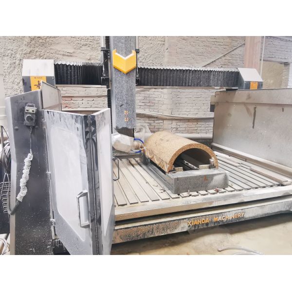 Xianda Machinery 4 Axis Arc & Column Carving Machine For Marble, Granite