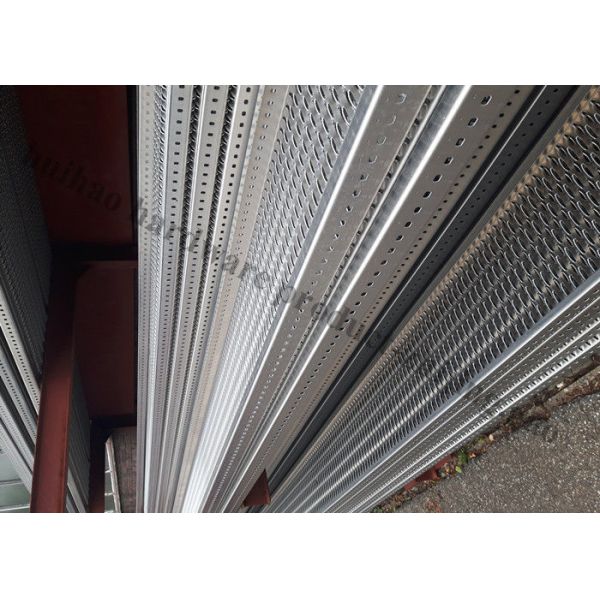 8 Diamond Aluminum Safety Grating Stair Treads With Customer Specified Length