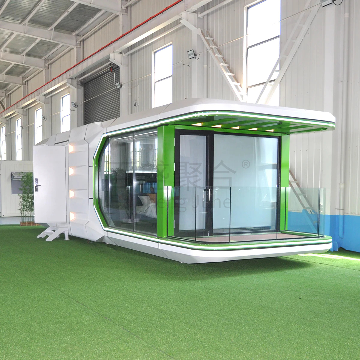 Customized Color Space Capsule House Eco Friendly Advantage with Balcony Upgrade
