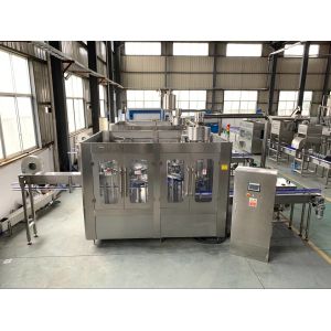 China Easy Carbonated Beverage Bottling Equipment Automatic Rinsing Filling Capping Machine wholesale