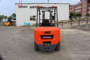 China Hydraulic Diesel Powered Forklif With Roll Clamp Container Mast Attachment wholesale