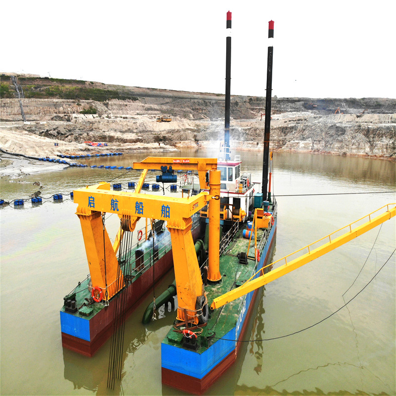 Diesel Enigne Hydraulic Dredger with Suction Pump and Anchor Rod