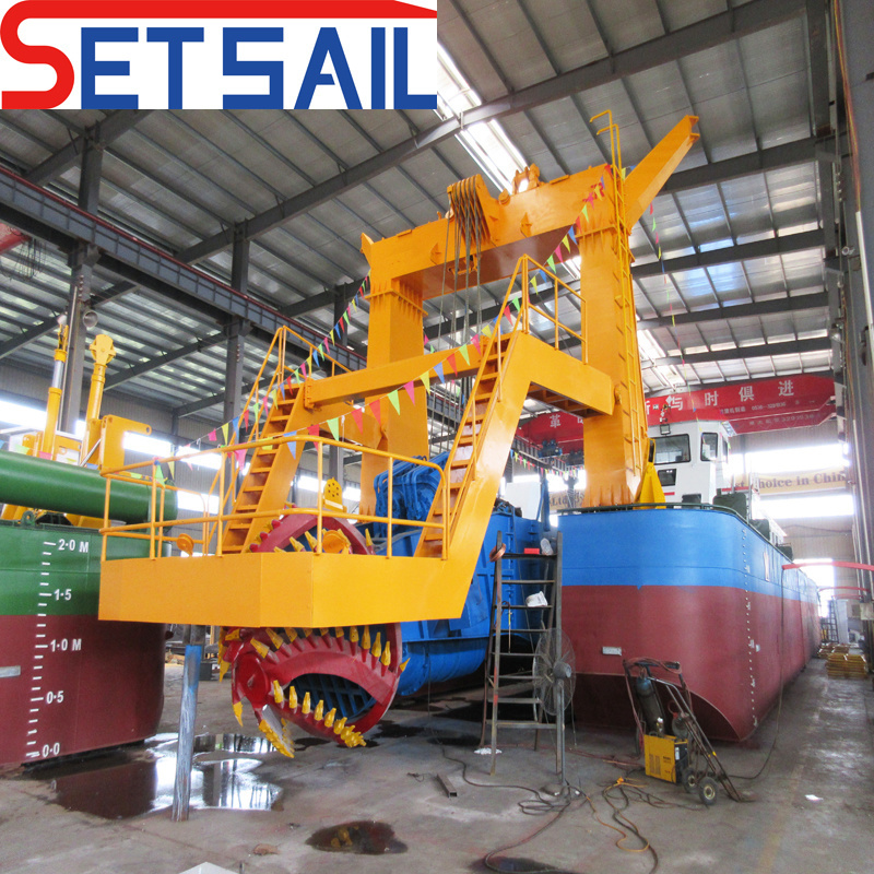 Diesel Engine Capacity 200m3/H Cutter Suction Dredger with Hydraulic