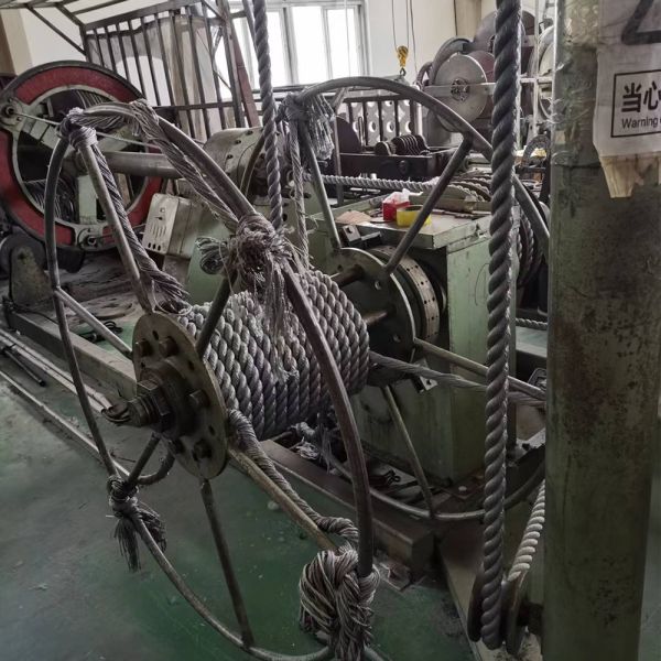 3 or 4 Strands PE PP Rope Making Machine - Front View