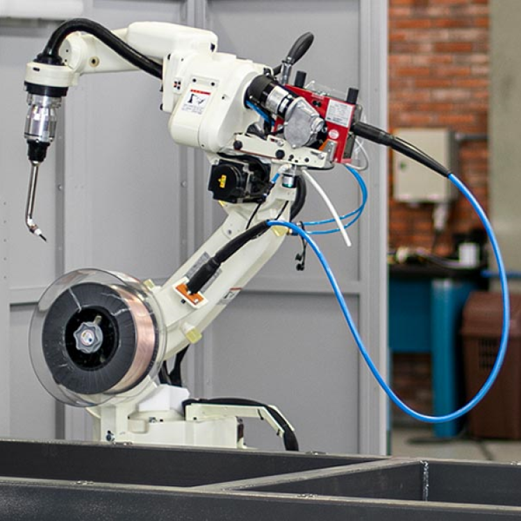 White Used Welding Robot 6 Axis Arm Robot Robotic OTC Welding Machine