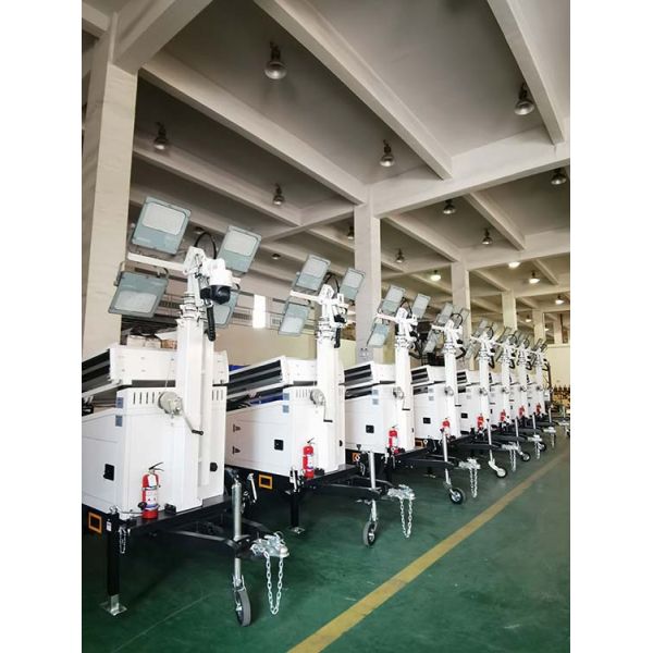 Solar Powered Security Cctv Tower Durable And Stable For Construction Site