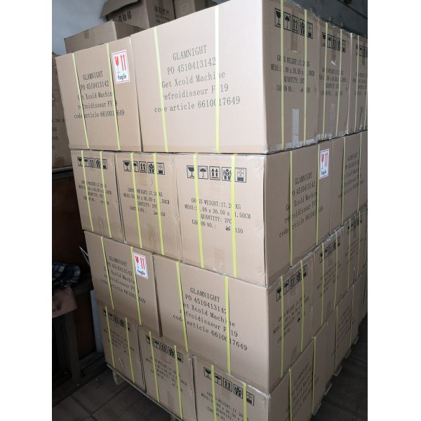 Powder Coated Chilled Shot Dispenser in black color with Decorative Colorful Stickers For Bars