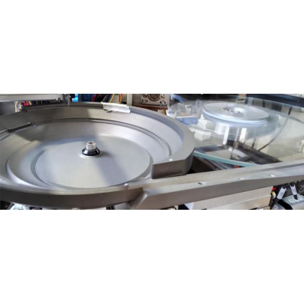 Toothpaste Shoulders Visual Inspection System With Vibrating Disk Unscrambler
