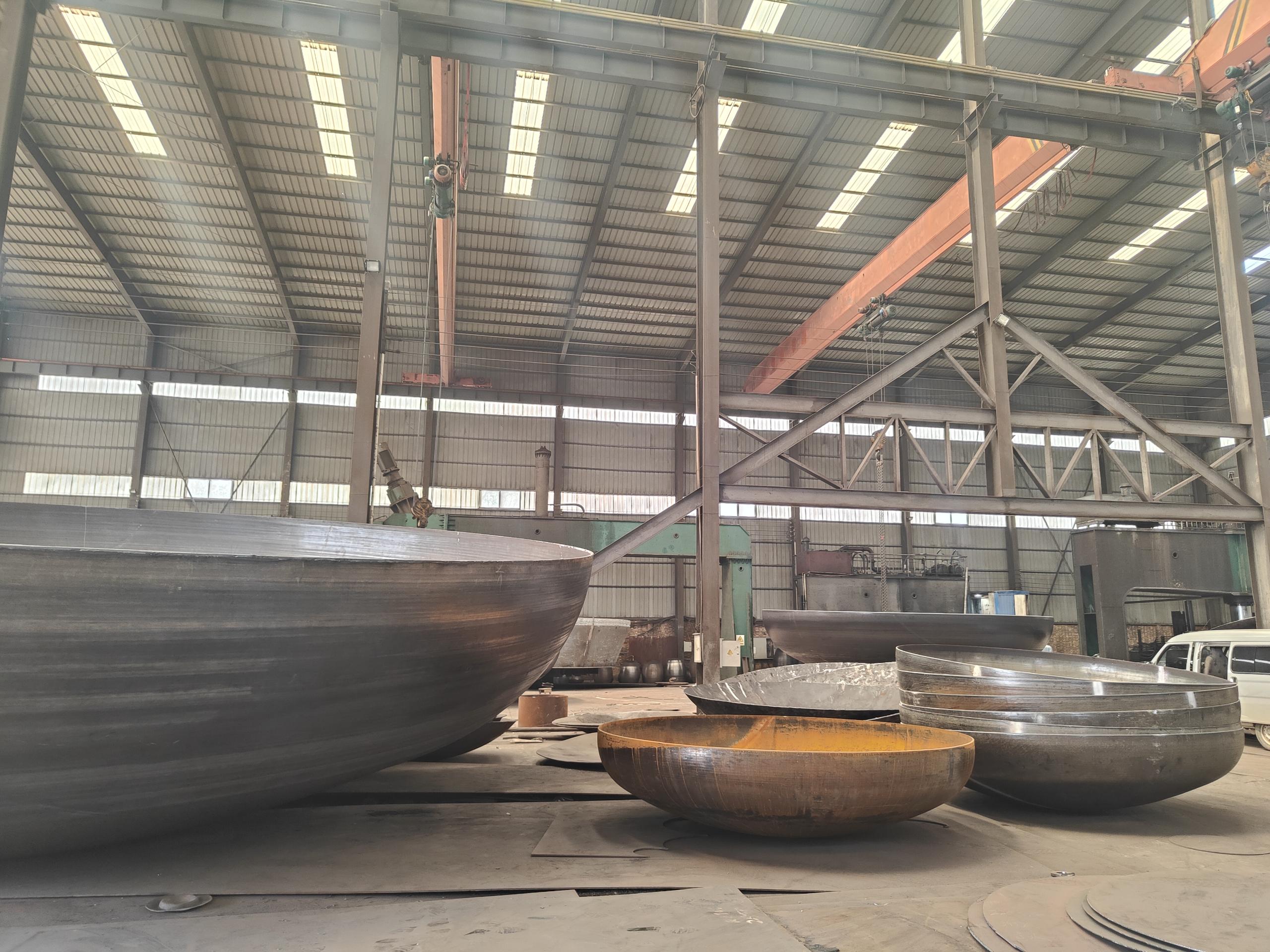 Complete Certificate Stainless Steel Mixing Tank with Circle Head and Dished End
