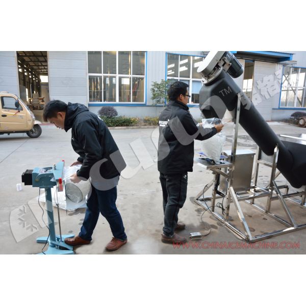 Energy Mining Industry Semi Automatic Ice Packer for Commercial in Plastic Packaging