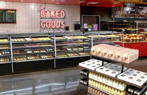 High Transparency Bakery Bread Display , Customized Bakery Shop Display