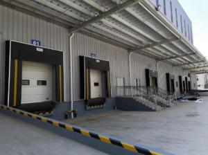 Insect Proof Loading Dock Shelter Dust Proof Mechanical Dock Door Seals