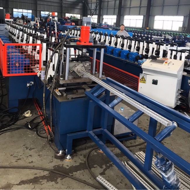 Galvanized Maximize Storage Space Storage Rack Roll Forming Machine High Performance