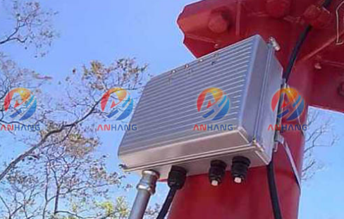 Low - intensity Obstruction Light Controller with Photocell and Alarm Function